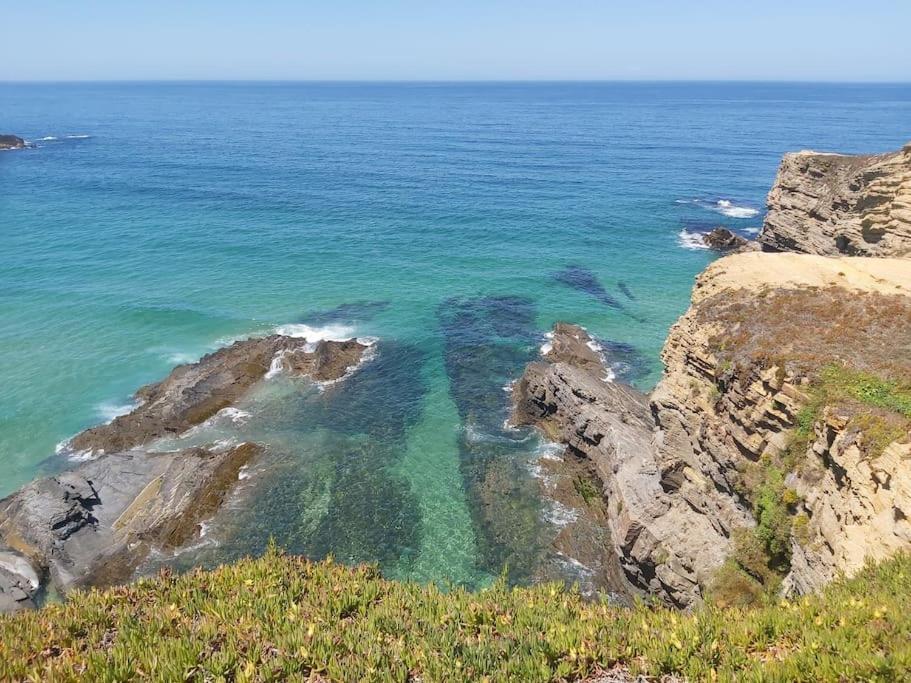 Zambujeiraseahouse - 100M Da Praia Zambujeira do Mar Bagian luar foto